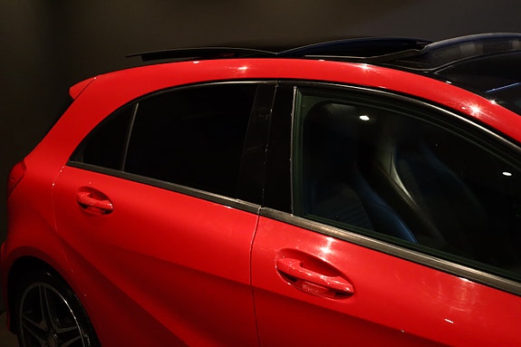 Mercedes-Benz A180 3 of 30