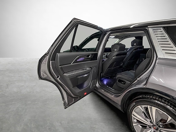 Hongqi E-HS9 20 of 30