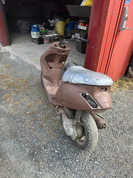 Piaggio 3 of 4