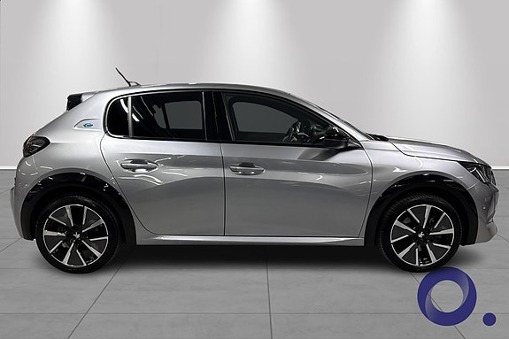 Peugeot e-208 4 of 18