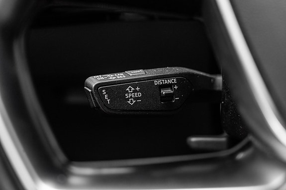 Audi e-tron 19 of 30