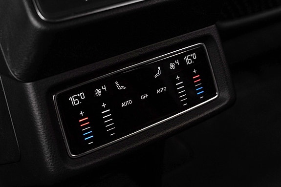 Audi e-tron 16 of 30