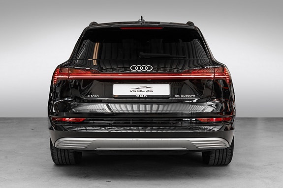 Audi e-tron 5 of 30