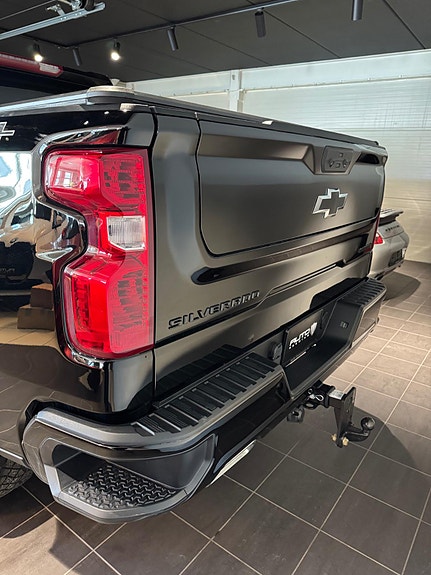 Chevrolet Silverado 1500 12 of 30