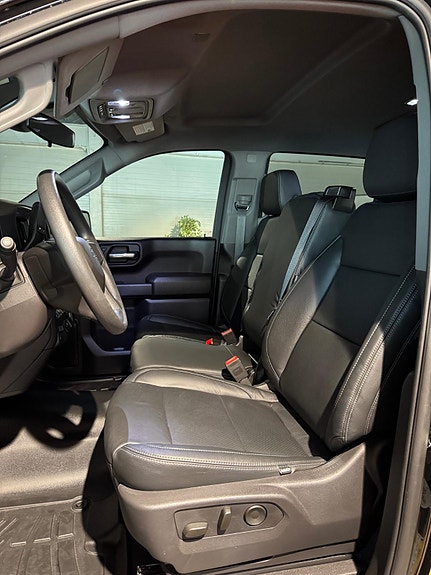 Chevrolet Silverado 1500 25 of 30