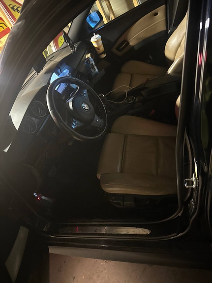BMW 525d 5 of 7