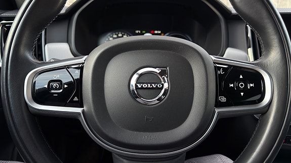 Volvo V90 17 of 30