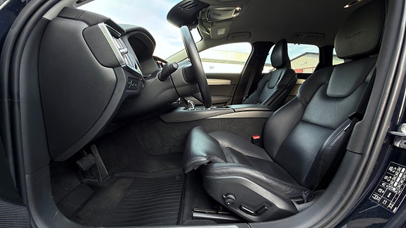 Volvo V90 12 of 30