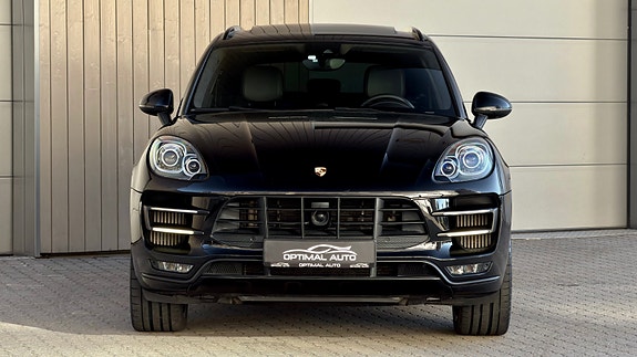 Porsche Macan 5 of 30