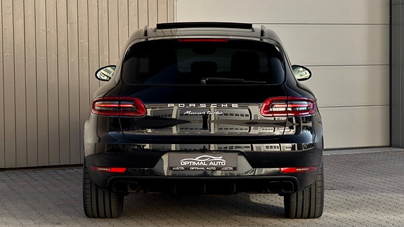 Porsche Macan 11 of 30