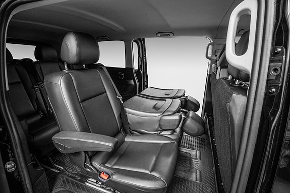 Mercedes-Benz Vito 119 19 of 30