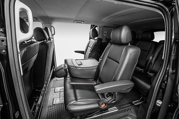 Mercedes-Benz Vito 119 17 of 30
