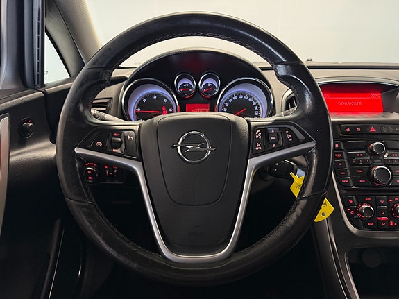 Opel Astra 17 of 30