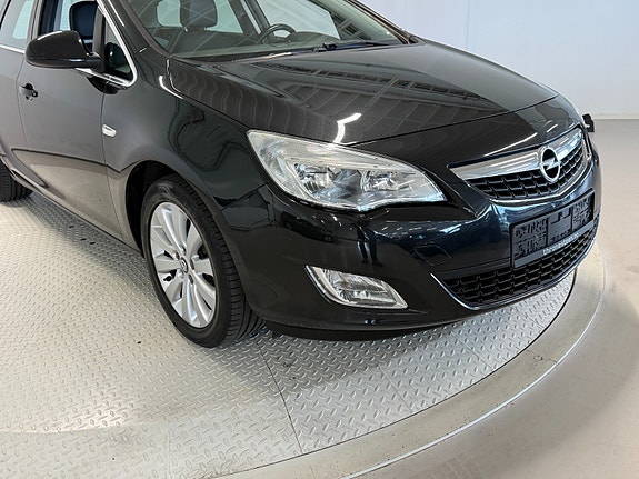 Opel Astra 14 of 30