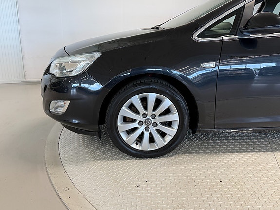 Opel Astra 8 of 30