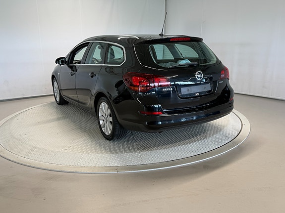 Opel Astra 15 of 30