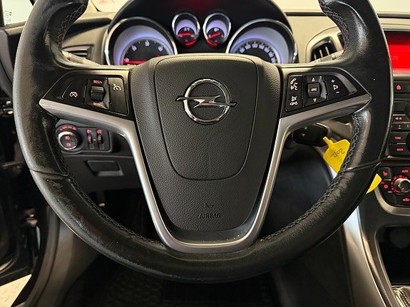 Opel Astra 19 of 30