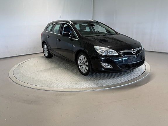 Opel Astra 2 of 30