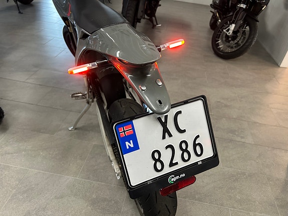 Stark VARG SM Supermoto ALPHA 80 HK - Vi selger vår demosykkel! 10 of 13