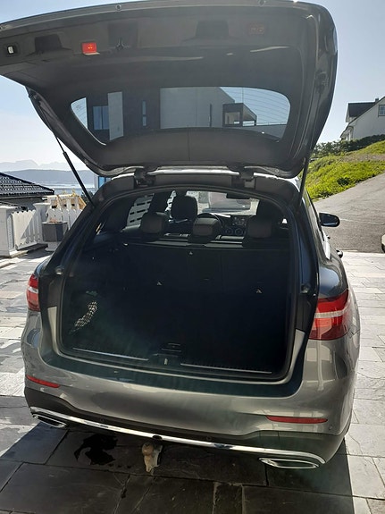 Mercedes-Benz GLC220 d 3 of 18
