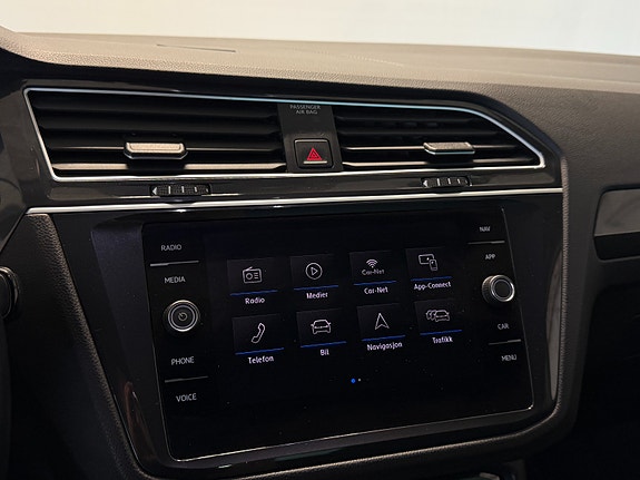 Volkswagen Tiguan 23 of 30