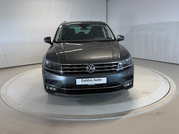 Volkswagen Tiguan 13 of 30