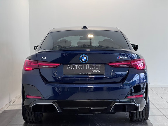 BMW i4 8 of 30