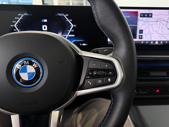 BMW i4 30 of 30