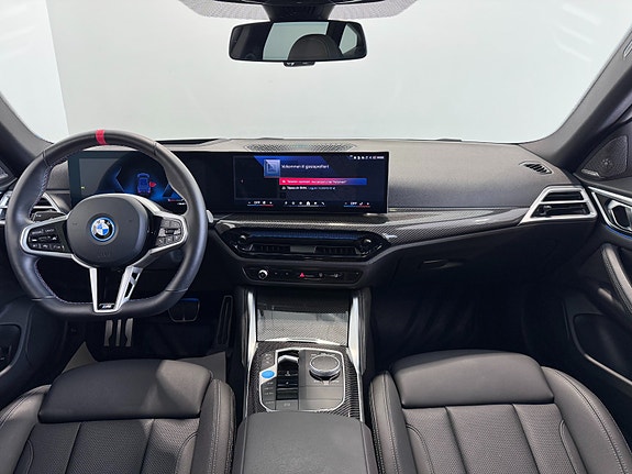 BMW i4 13 of 30