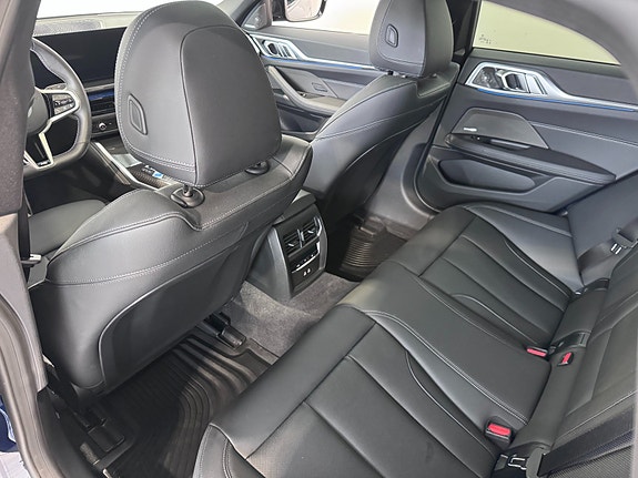 BMW i4 21 of 30
