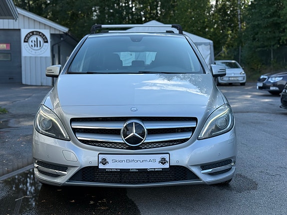 Mercedes-Benz 220 B 3 of 22