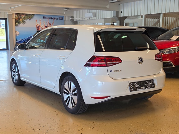 Volkswagen 3 of 26