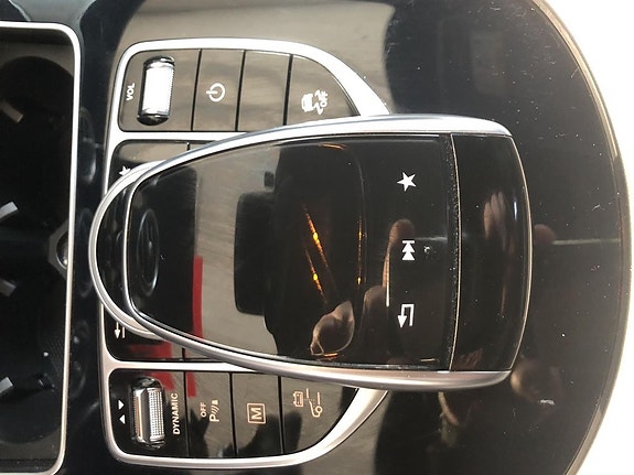 Mercedes-Benz GLC350 e 12 of 16