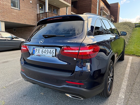 Mercedes-Benz GLC350 e 4 of 16