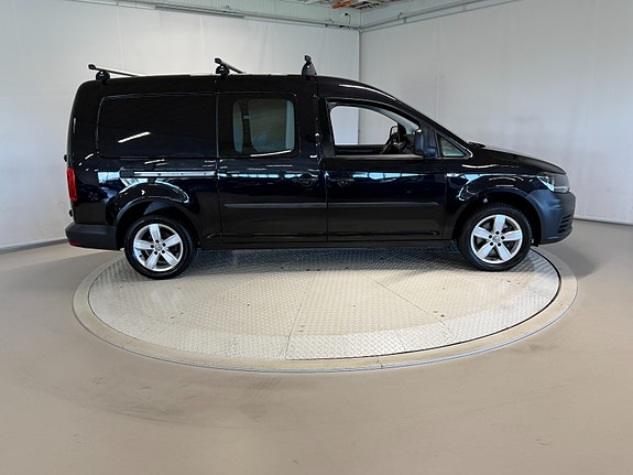 Volkswagen Caddy Maxi 12 of 30