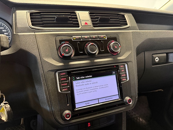 Volkswagen Caddy Maxi 28 of 30