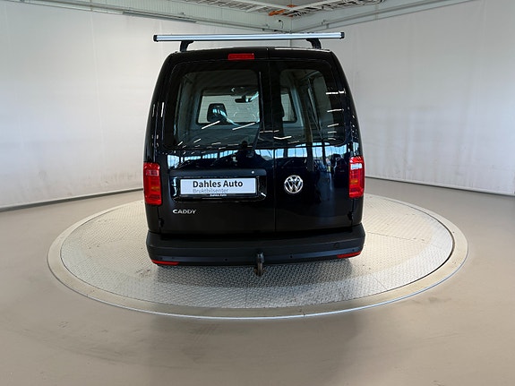 Volkswagen Caddy Maxi 11 of 30