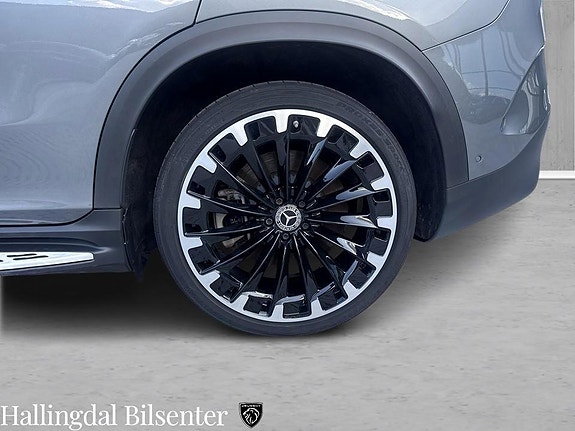 Mercedes-Benz EQE SUV 11 of 19