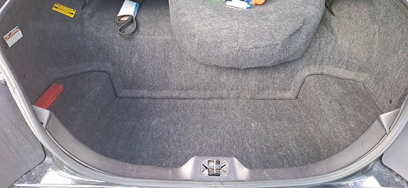 Lincoln Town Car 12 of 12