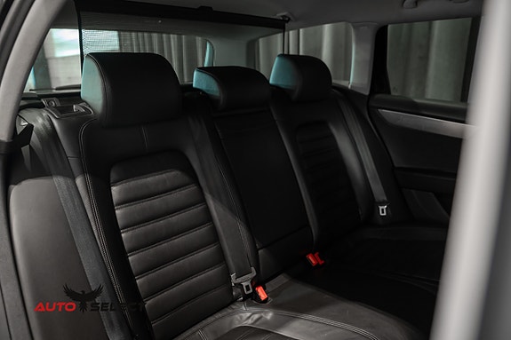 Volkswagen Passat Alltrack 15 of 30