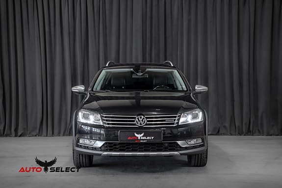 Volkswagen Passat Alltrack 5 of 30