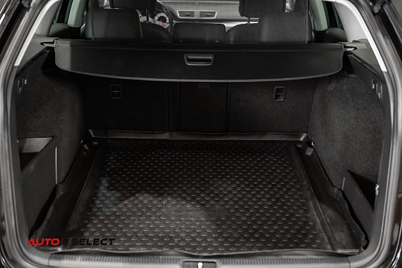 Volkswagen Passat Alltrack 11 of 30