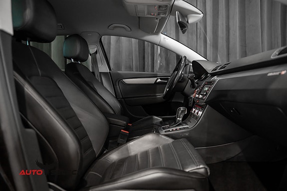 Volkswagen Passat Alltrack 19 of 30