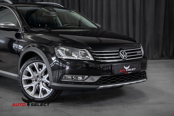 Volkswagen Passat Alltrack 2 of 30