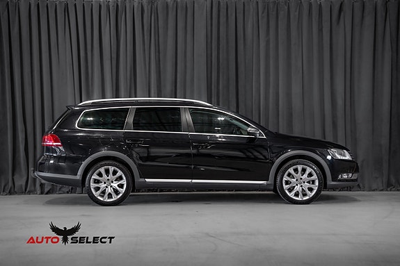 Volkswagen Passat Alltrack 13 of 30