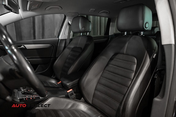 Volkswagen Passat Alltrack 24 of 30