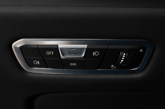 BMW X7 30 of 30