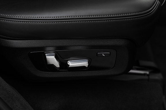 BMW X7 25 of 30