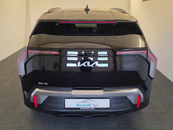Kia EV3 5 of 16
