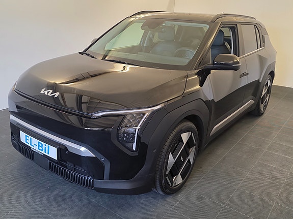 Kia EV3 3 of 16